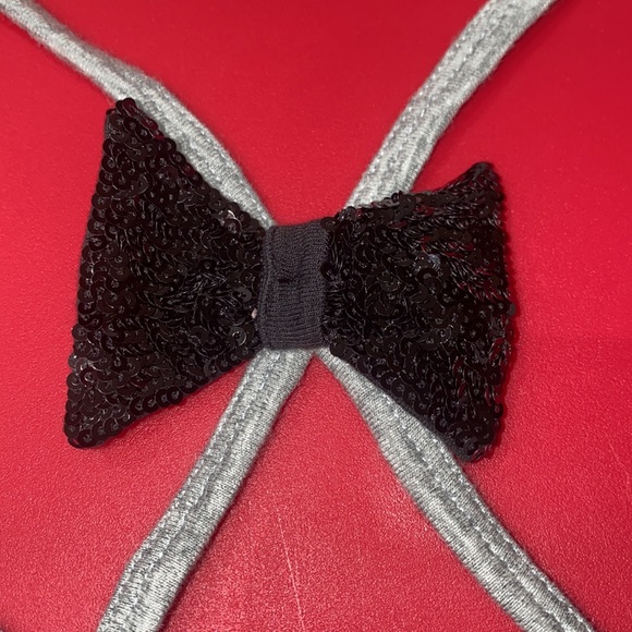 VS crop top with sequin bow - Picture 3 of 4